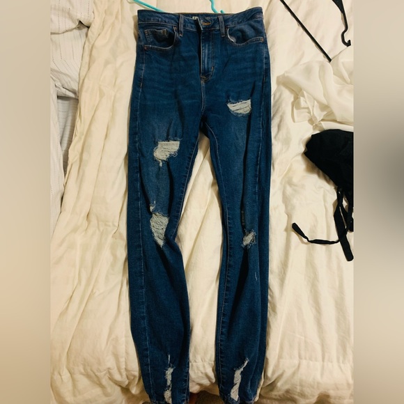 Forever21 - Picture 1 of 2